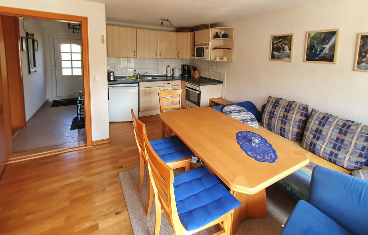 Ferienhaus Usedom Koserow Wohnzimmer mit Küchenzeile